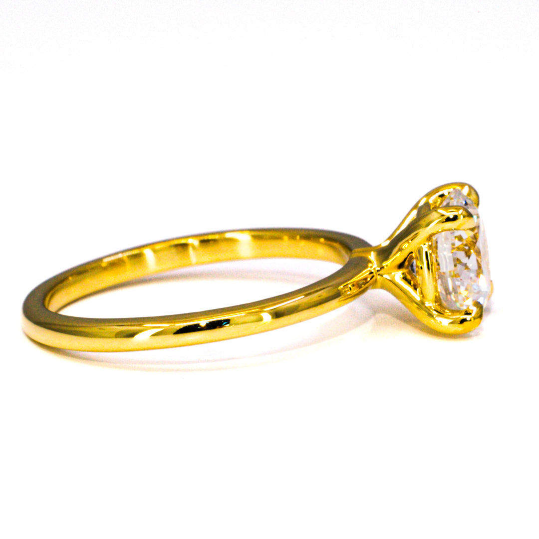 Timeless Royal Gold Solitaire